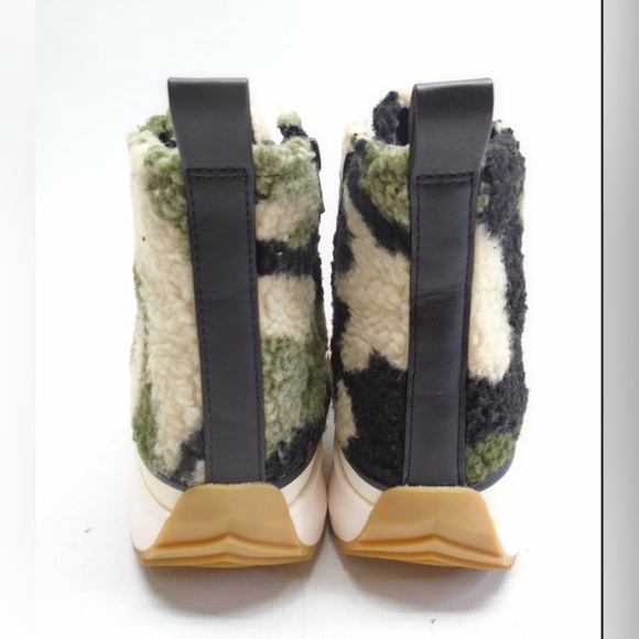 Women's Steve Madden Faux Fur Platform Hi-Tops: Green/White, Sz. 10M - Picture 4 of 8